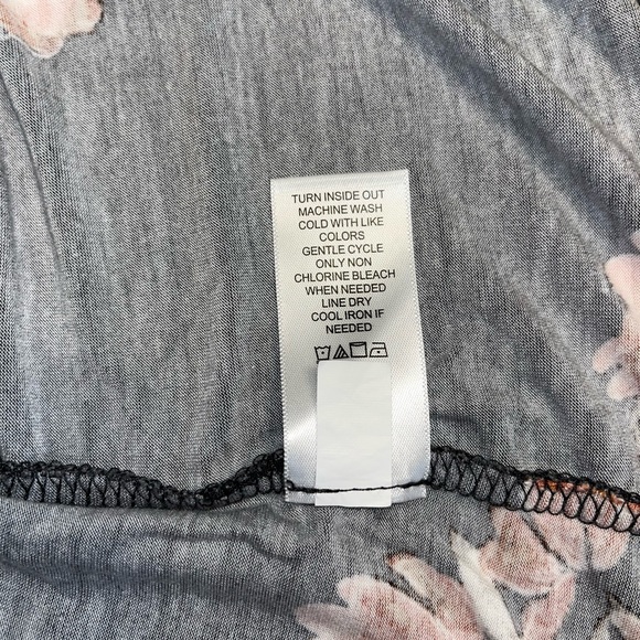 Maurices plus size 2X tee - Picture 5 of 5